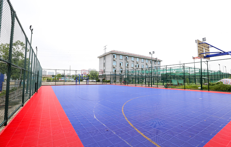 悬浮拼接篮球场地